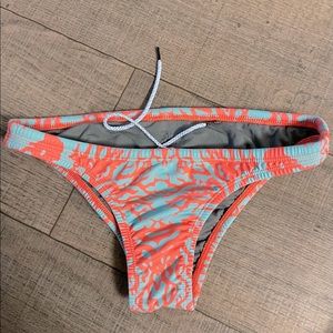 NEVER WORN Jolyn European bottoms‼️